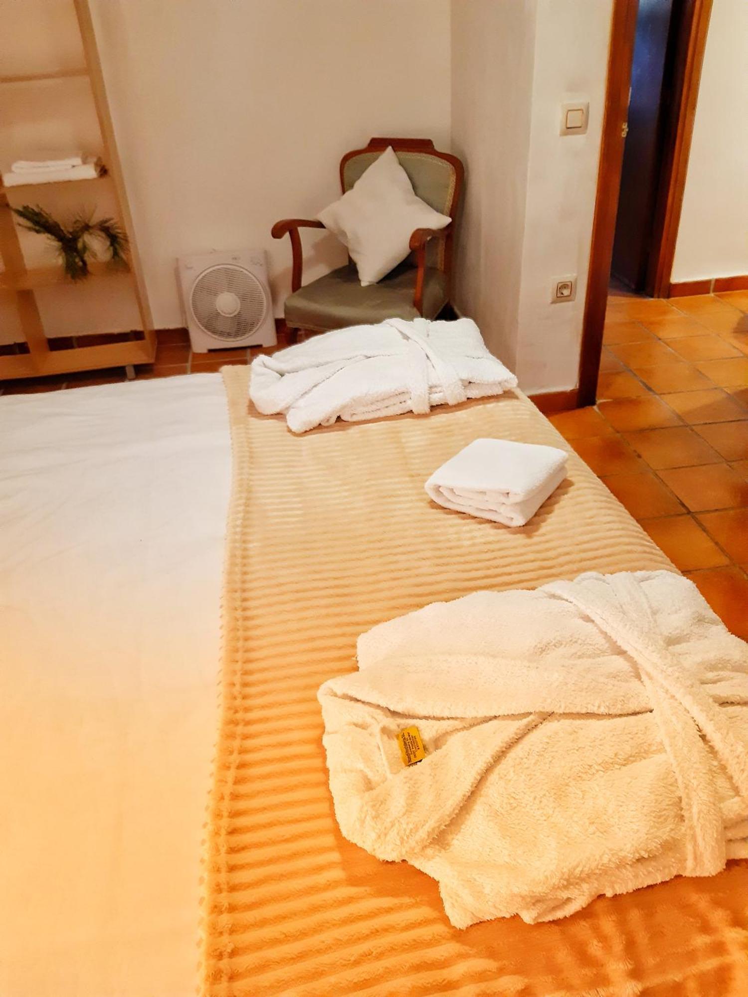 ValdealgorfaMusas Gastro Casa Rural公寓 外观 照片
