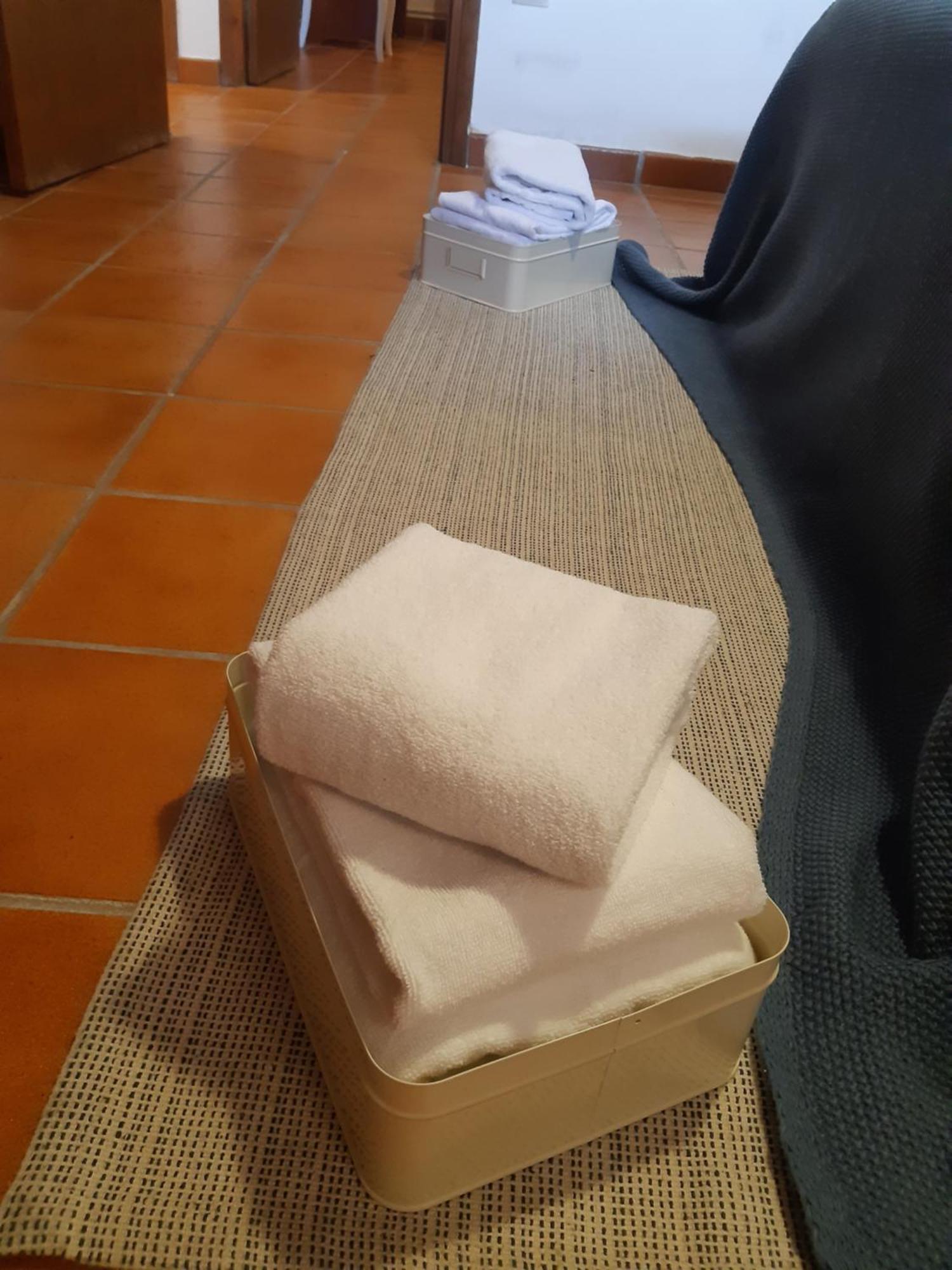 ValdealgorfaMusas Gastro Casa Rural公寓 外观 照片